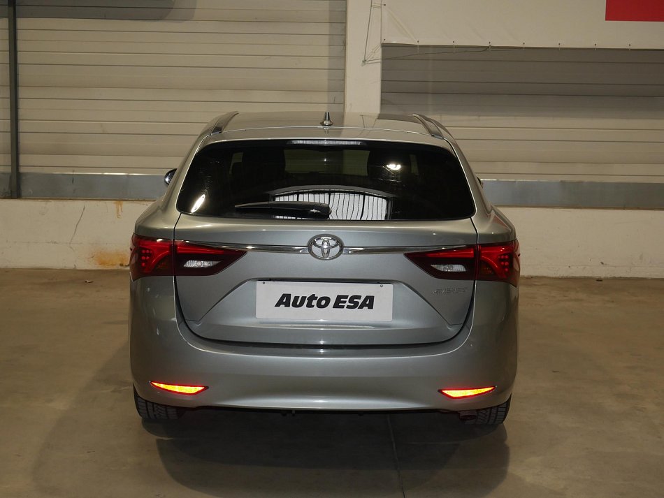 Toyota Avensis 2.0 D-4D 