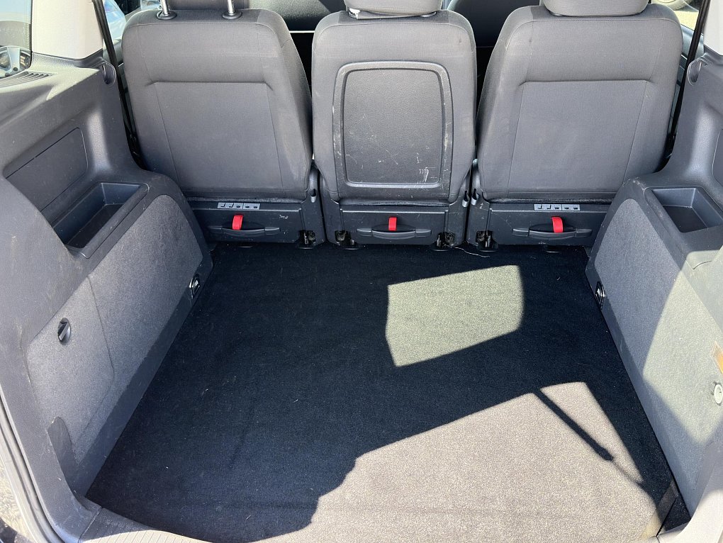 Volkswagen Touran 2.0 TDi 