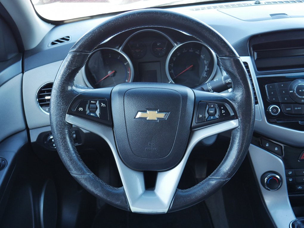 Chevrolet Cruze 1.6i 