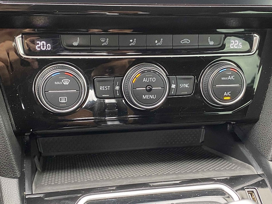 Volkswagen Arteon 2.0 TSi R-Line 4x4