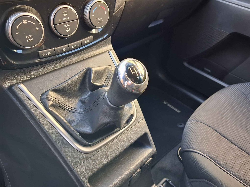 Mazda 5 1.8i  7míst