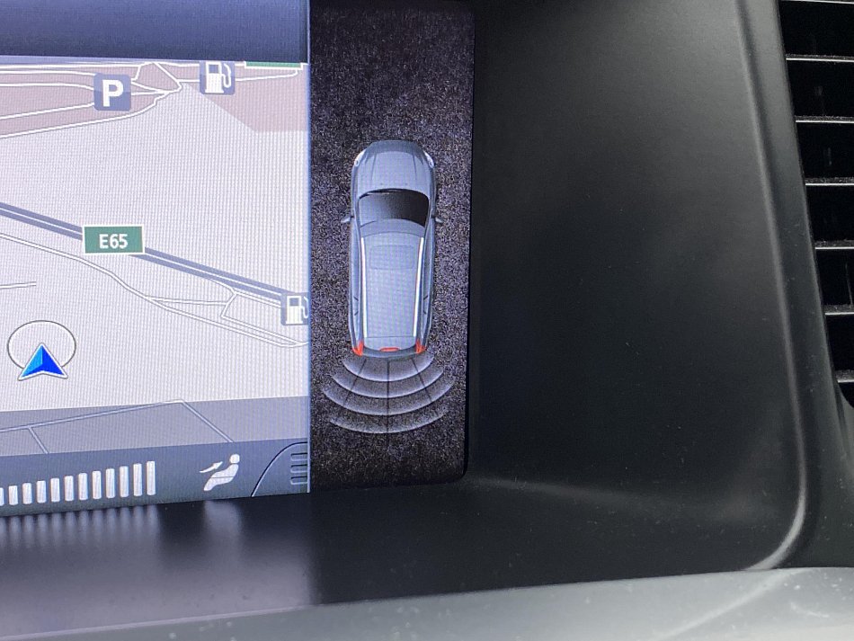 Volvo V60 2.4 D5 Momentum