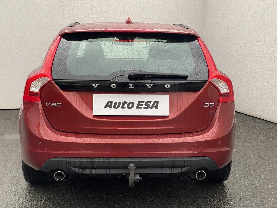 Volvo V60 2.4 D5 Momentum