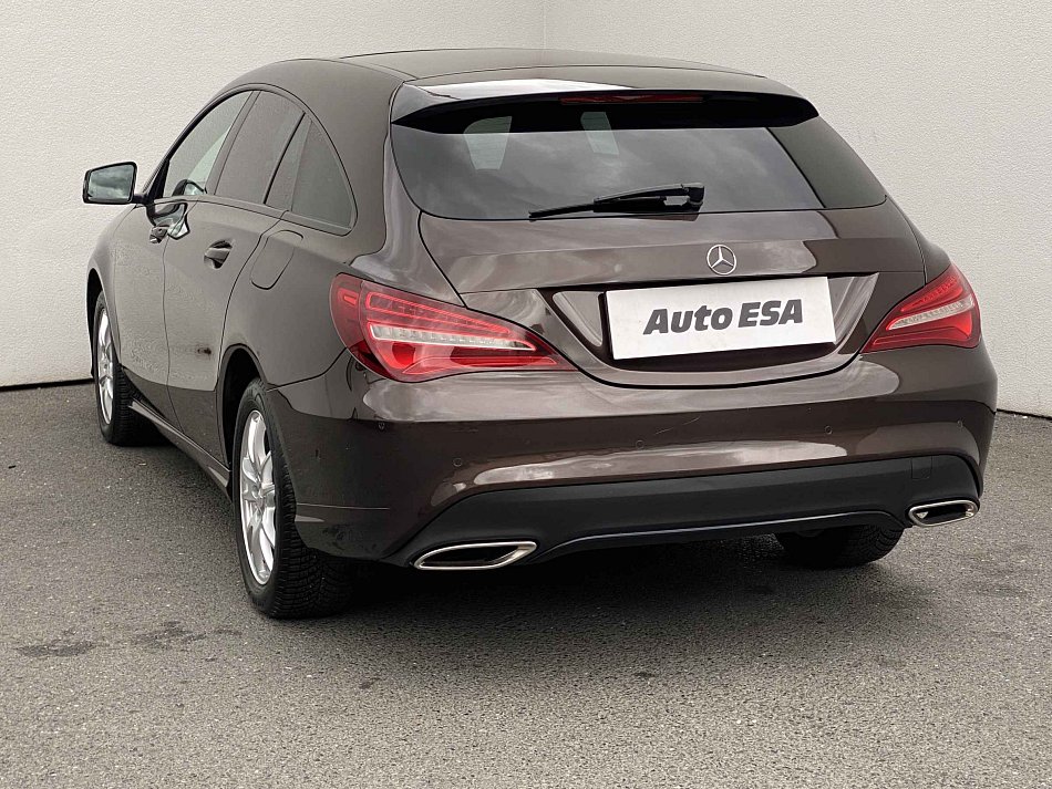 Mercedes-Benz CLA 1.6T  CLA 200