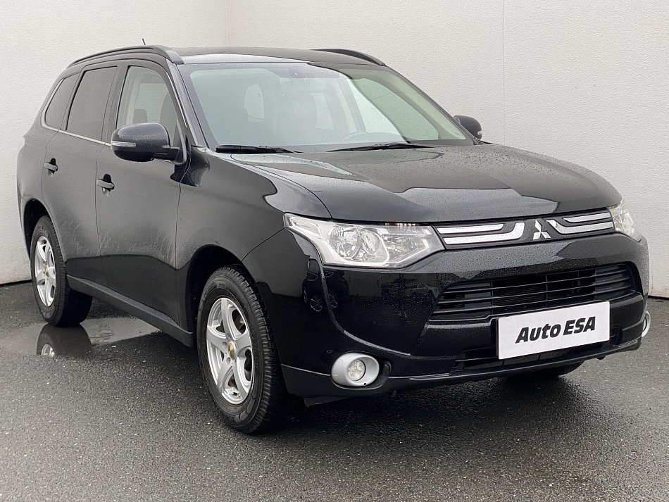 Mitsubishi Outlander 2.0 MIVEC Invite
