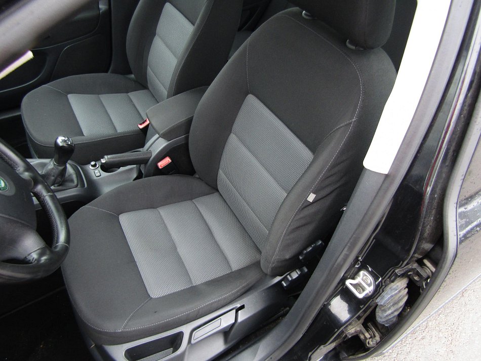 Škoda Octavia II 1.6i 