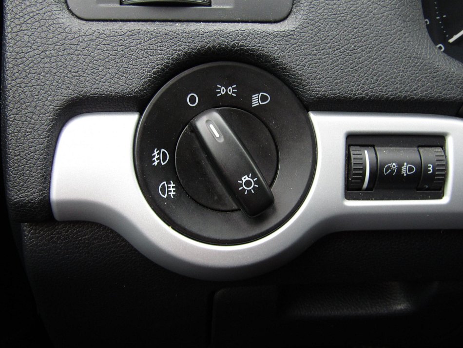 Škoda Octavia II 1.6i 