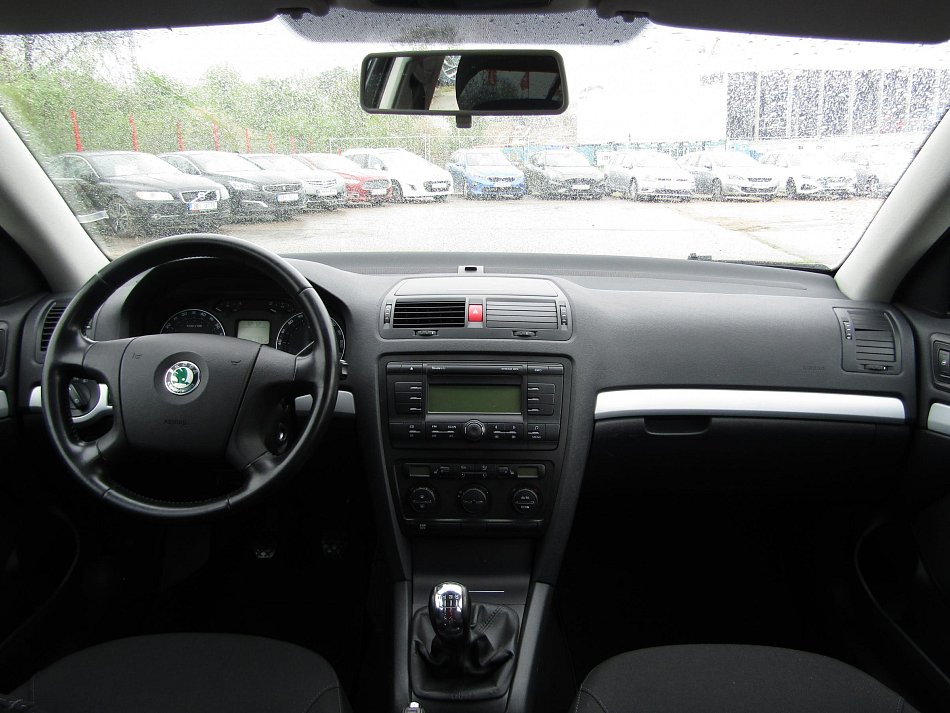 Škoda Octavia II 1.6i 