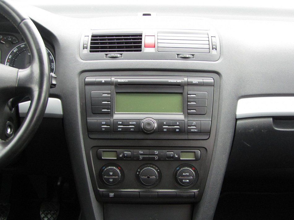 Škoda Octavia II 1.6i 
