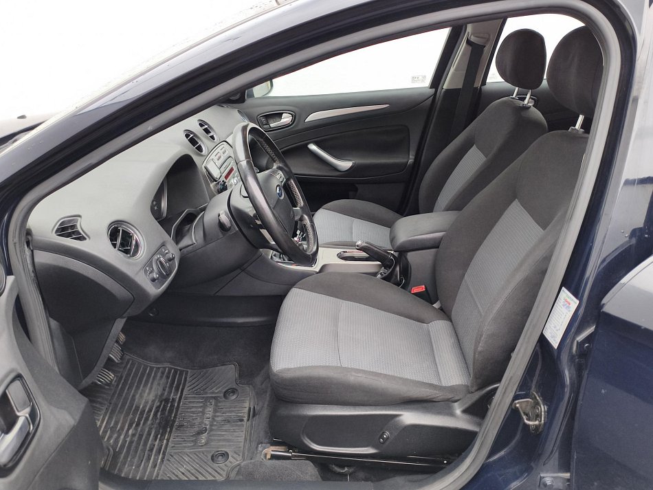 Ford Mondeo 1.8TDCi 