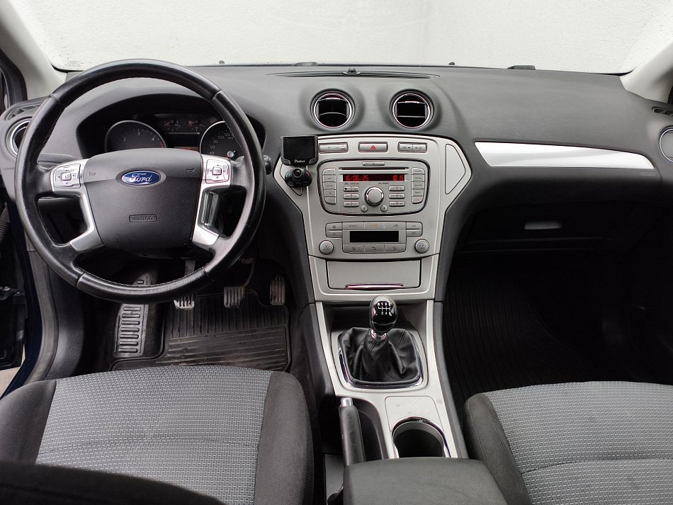 Ford Mondeo 1.8TDCi 