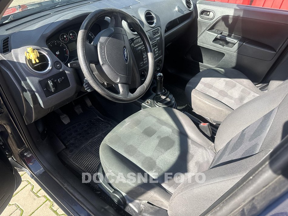 Ford Fusion 1.4i 