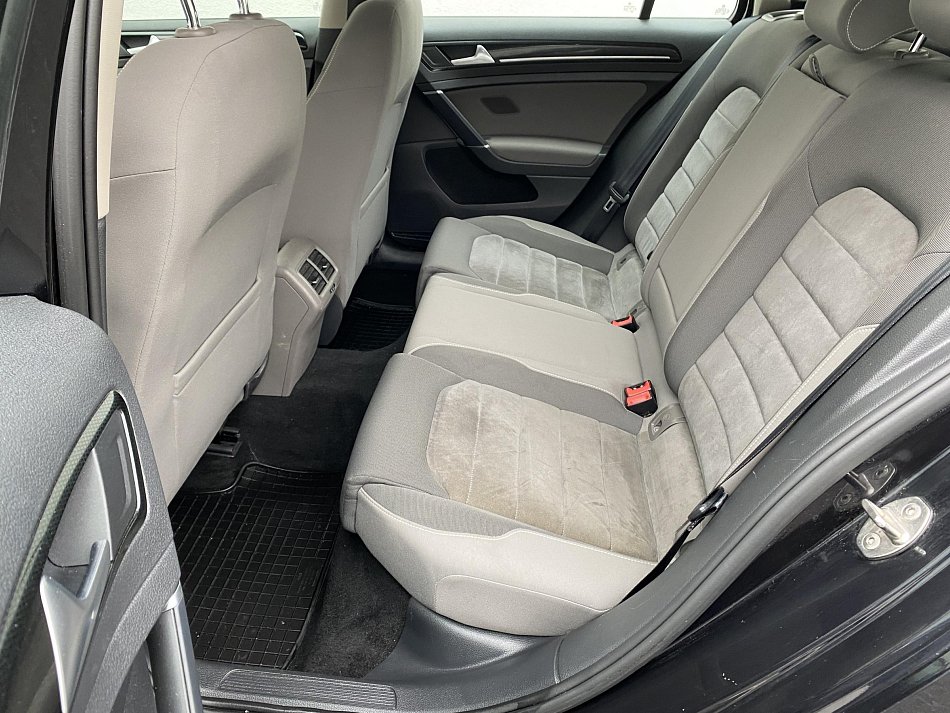 Volkswagen Golf 1.4TSi Highline