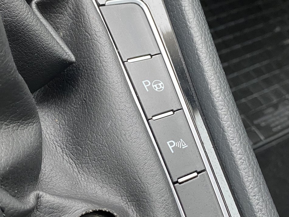 Volkswagen Golf 1.4TSi Highline