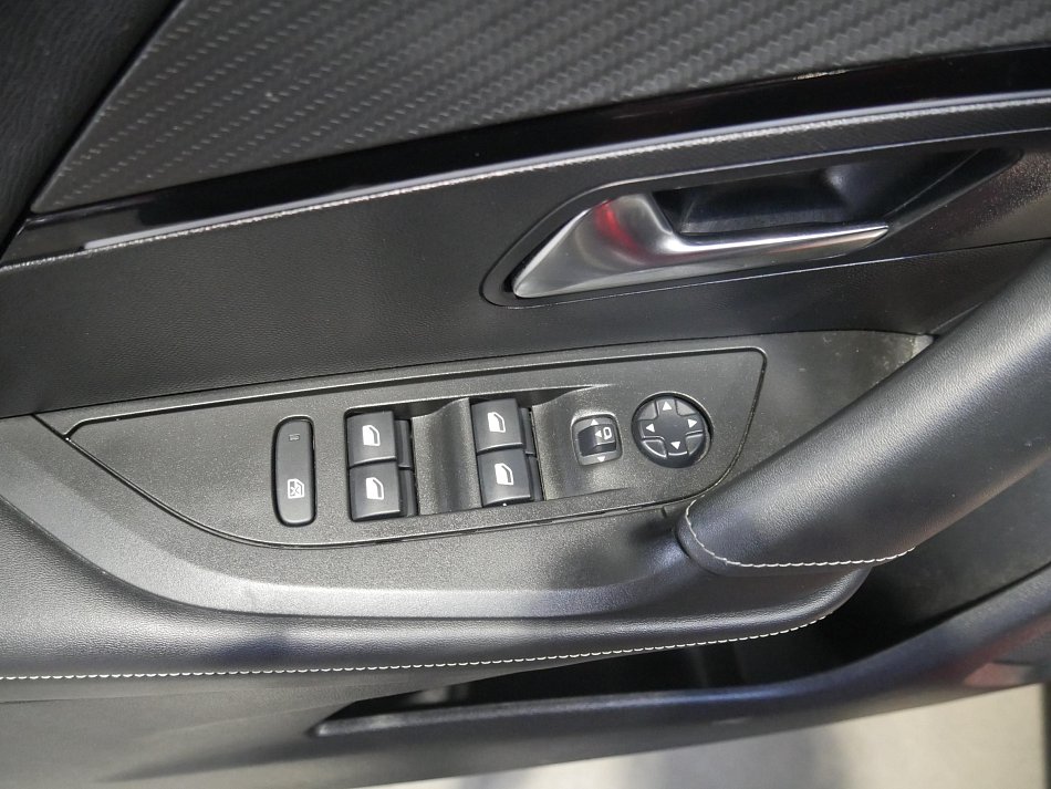 Peugeot 2008 1.2PT GT