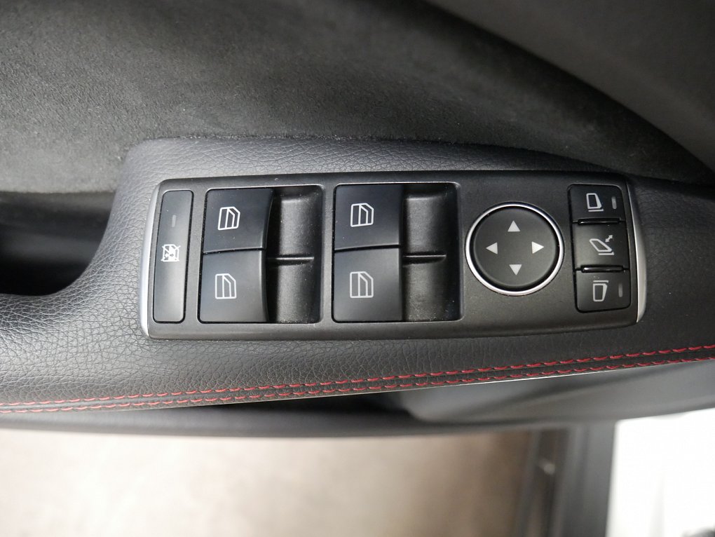 Mercedes-Benz GLA 2.2d  200 D 4Matic