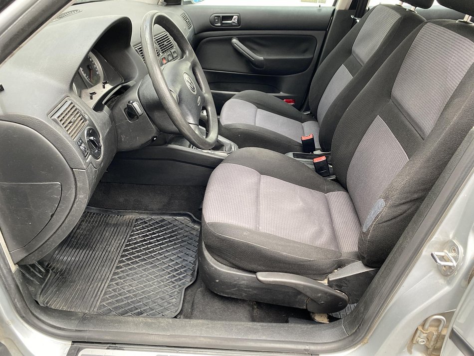 Volkswagen Golf 1.9TDi 