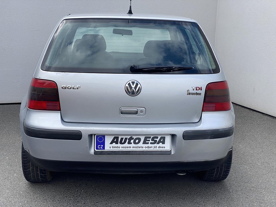 Volkswagen Golf 1.9TDi 