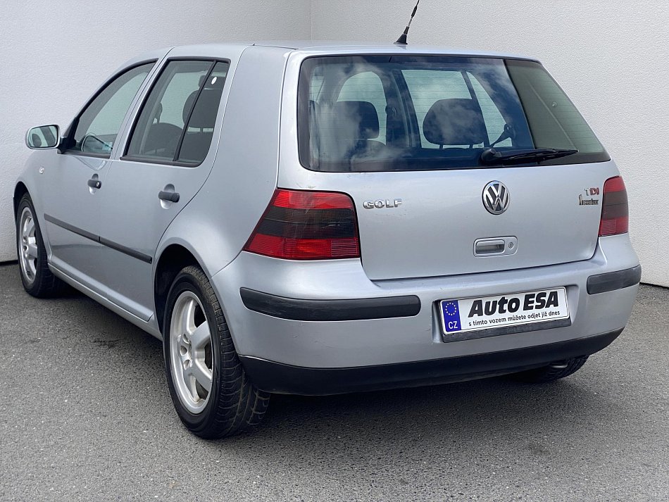 Volkswagen Golf 1.9TDi 