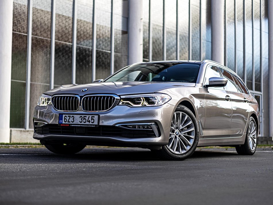 BMW Řada 5 3.0 D LuxuryLine 540d xDrive