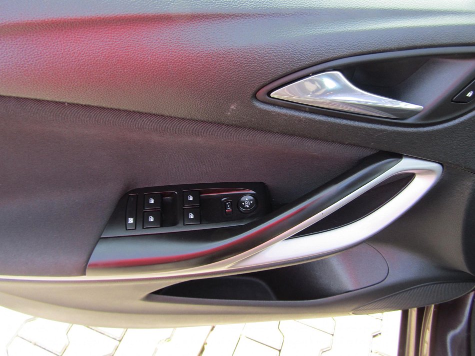 Opel Astra 1.4 T 