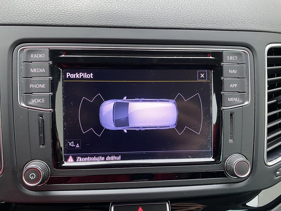 Volkswagen Sharan 2.0 TDI 