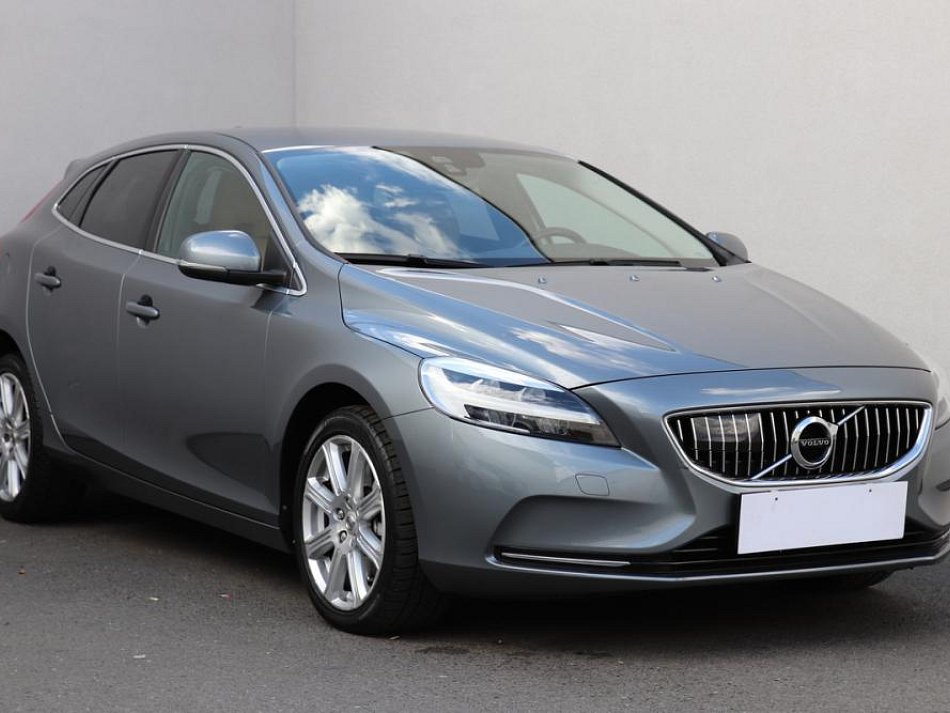 Volvo V40 2.0d3 