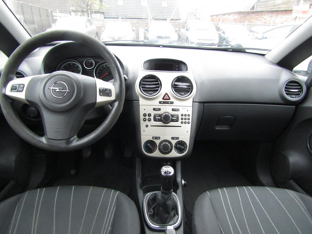 Opel Corsa 1.2i 