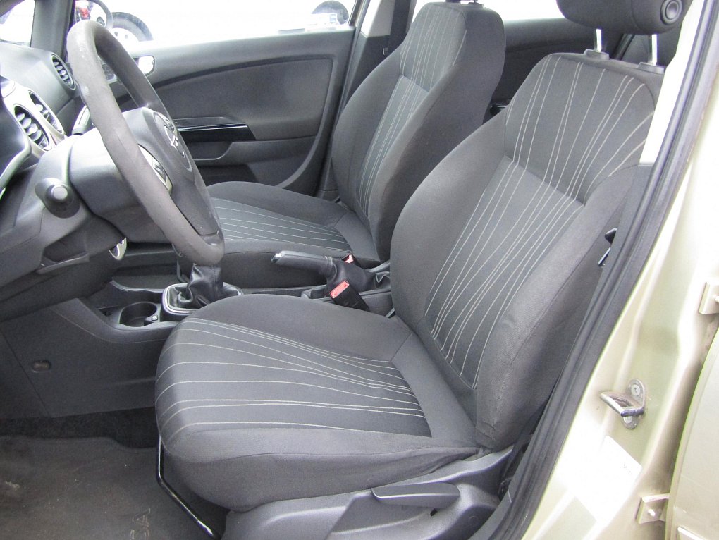 Opel Corsa 1.2i 