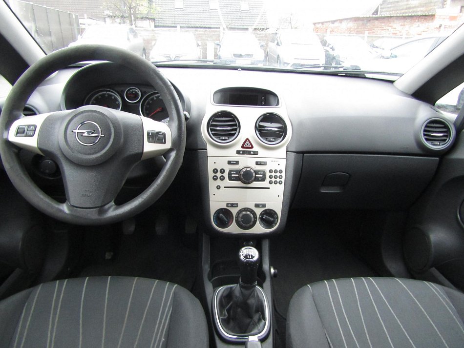 Opel Corsa 1.2i 