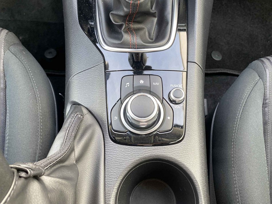 Mazda 3 2.0 i Sport