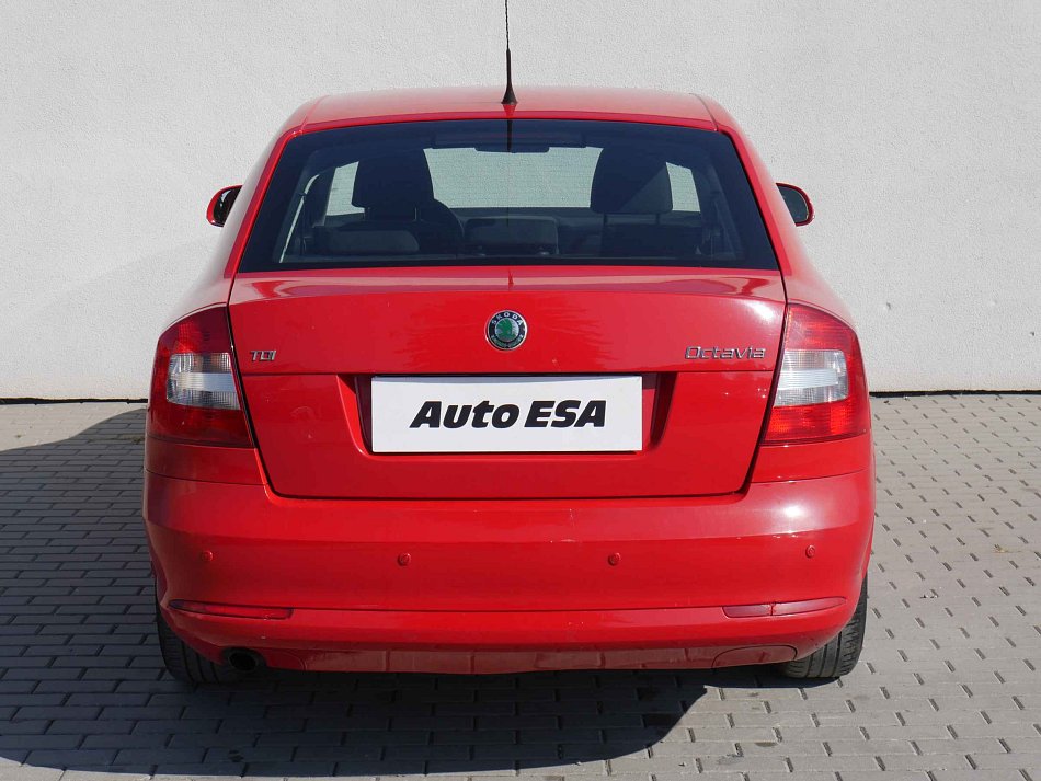 Škoda Octavia II 1.6TDI Ambiente