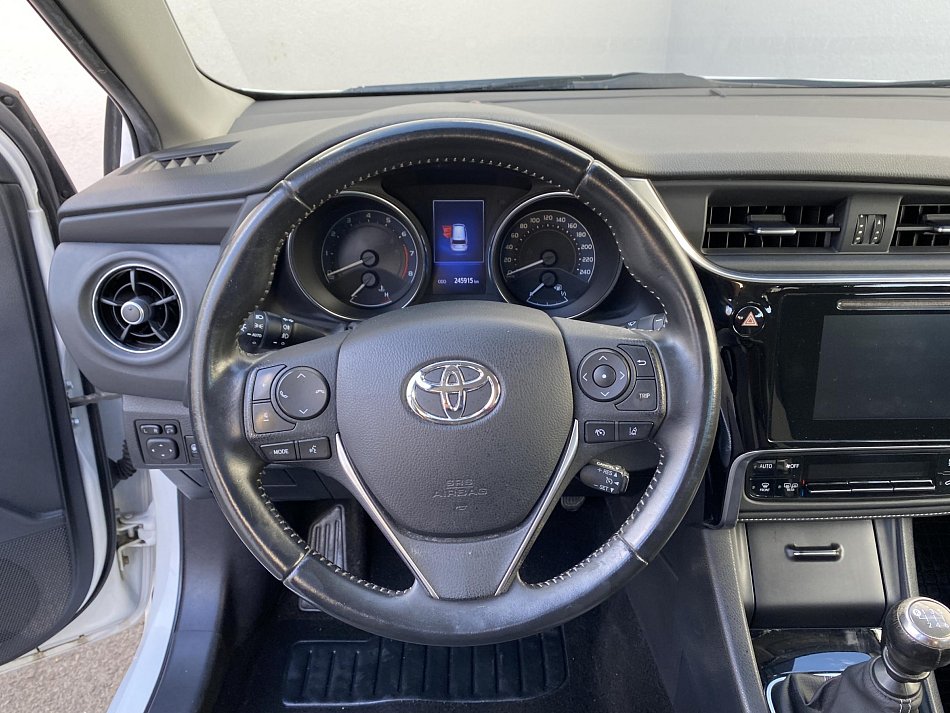 Toyota Auris 1.6 i 