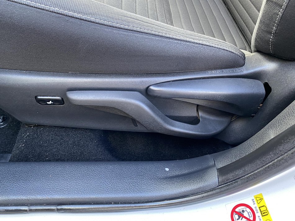 Toyota Auris 1.6 i 
