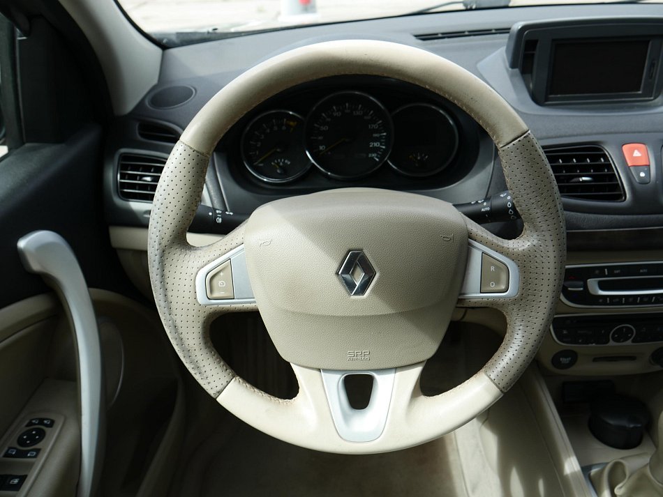 Renault Fluence 1.6i 