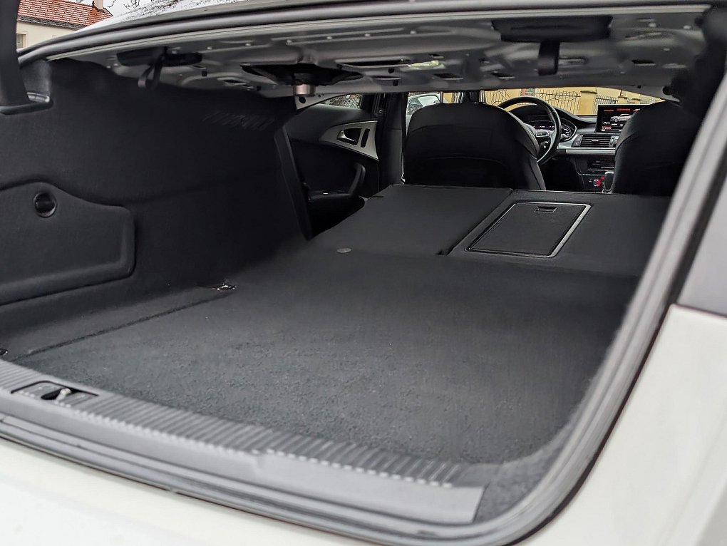 Audi A6 3.0TDi S-line Quattro