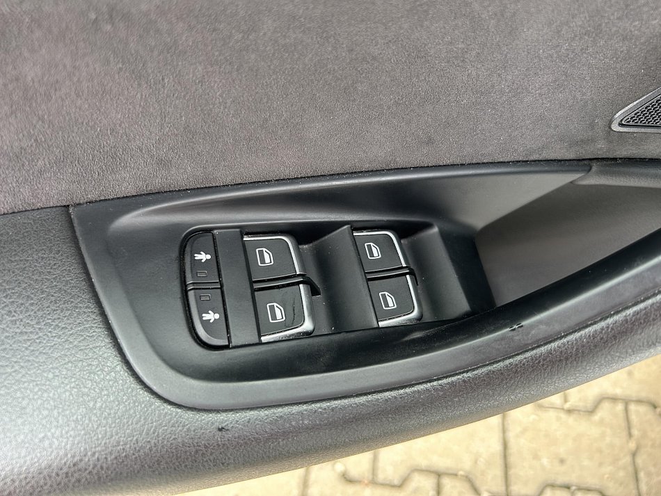 Audi A6 3.0TDi S-line Quattro