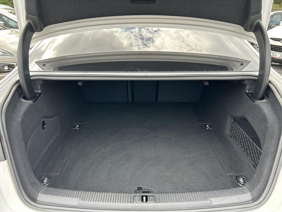 Audi A6 3.0TDi S-line Quattro