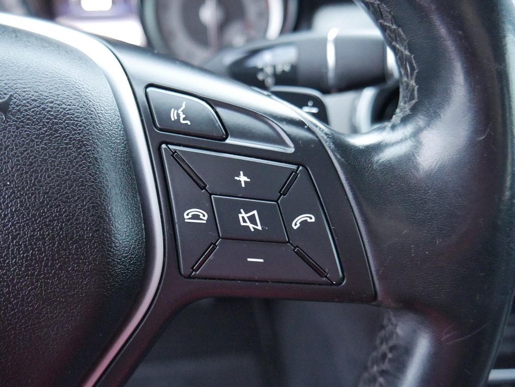 Mercedes-Benz GLA 2.0i  GLA 250  4Matic