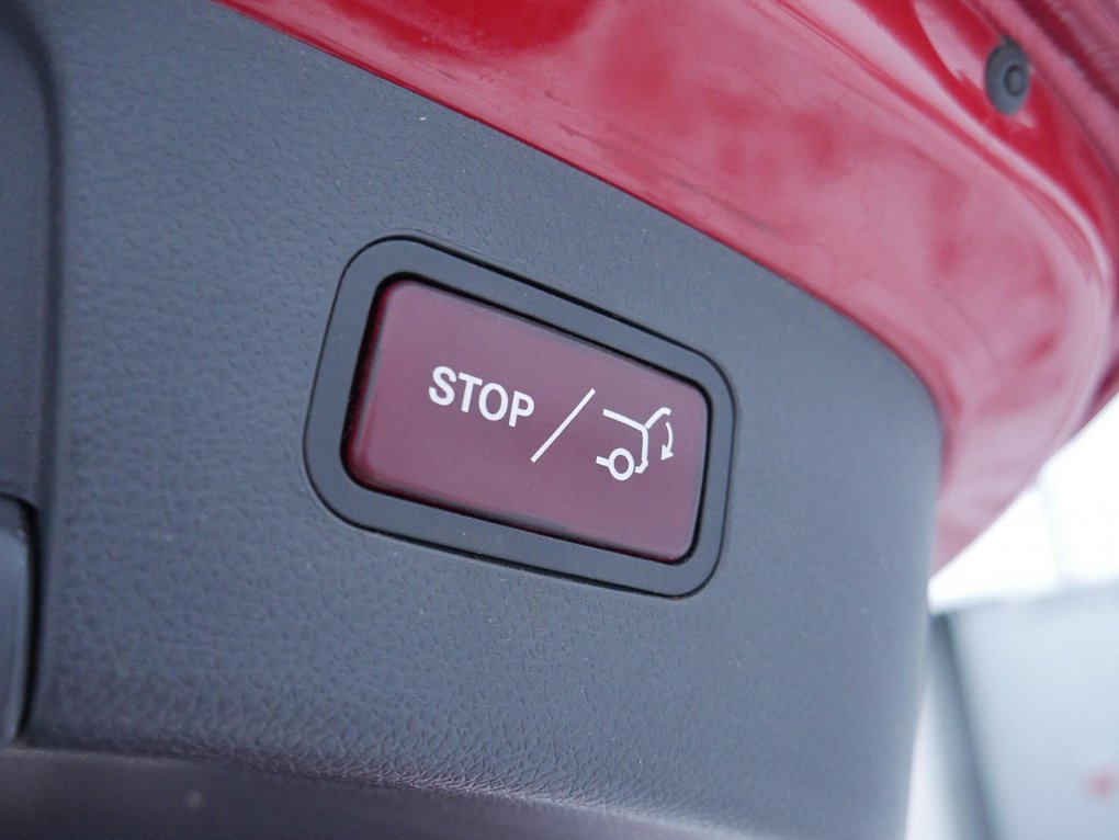 Mercedes-Benz GLA 2.0i  GLA 250  4Matic