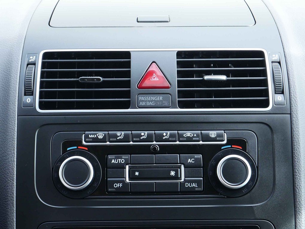 Volkswagen Touran 2.0 TDi 