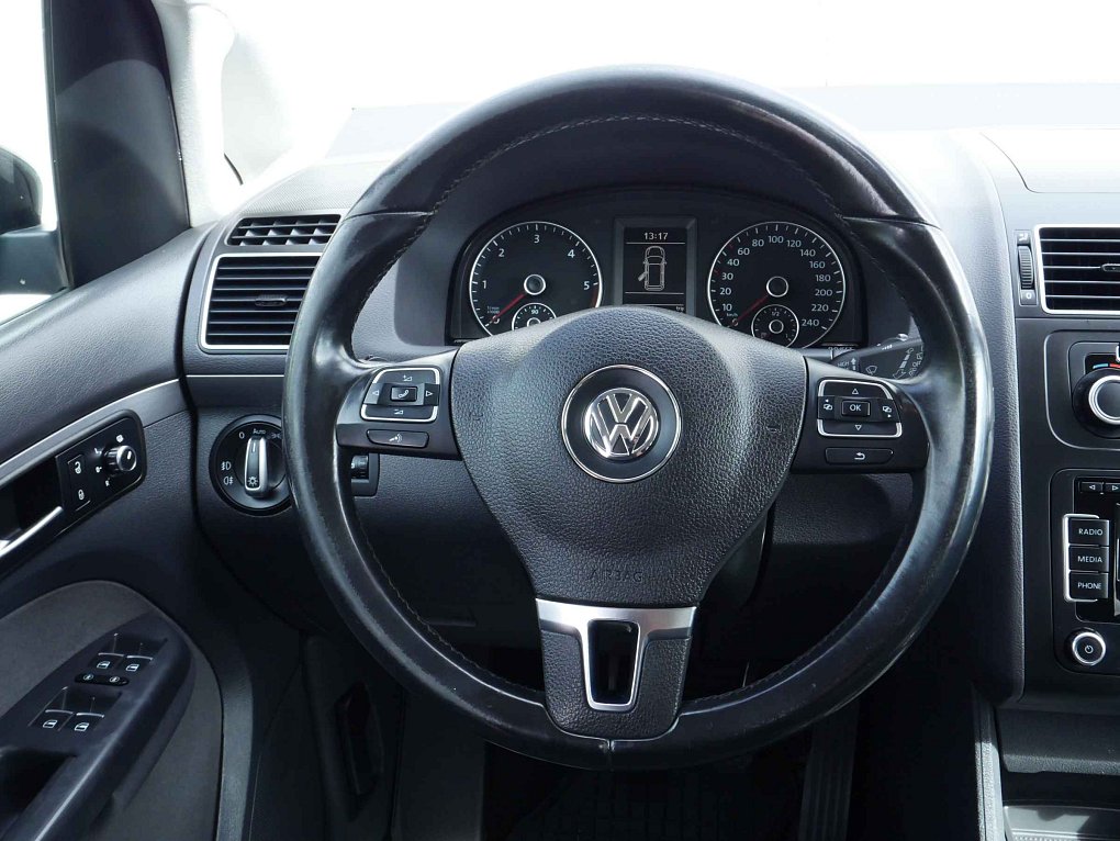 Volkswagen Touran 2.0 TDi 