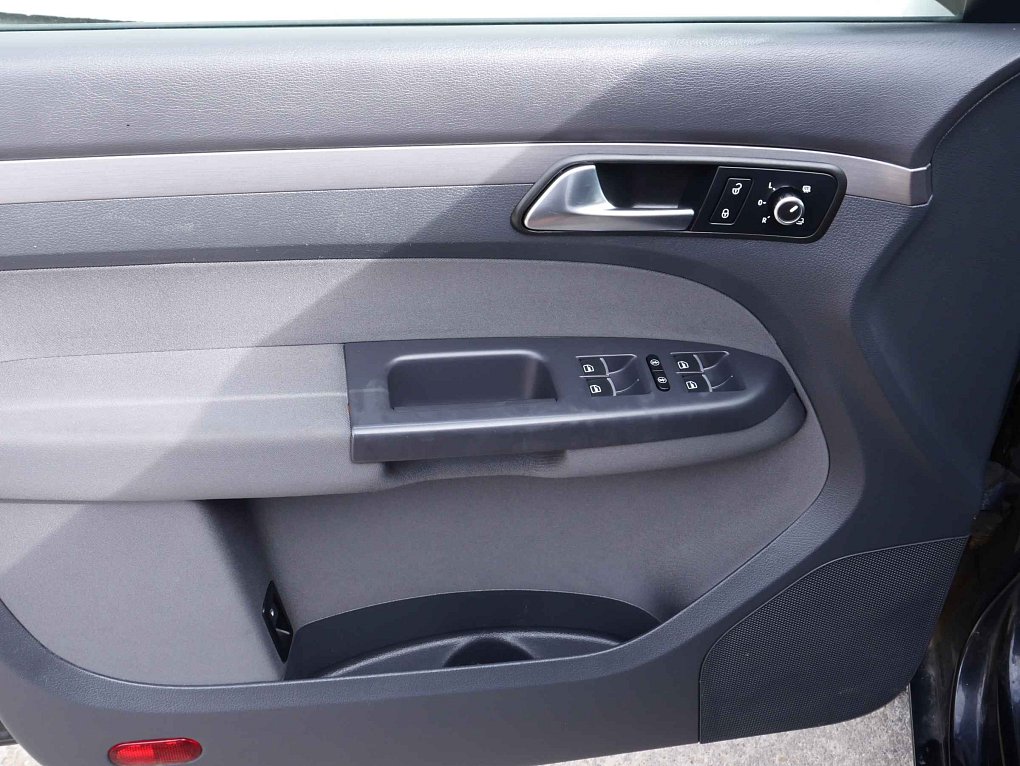 Volkswagen Touran 2.0 TDi 