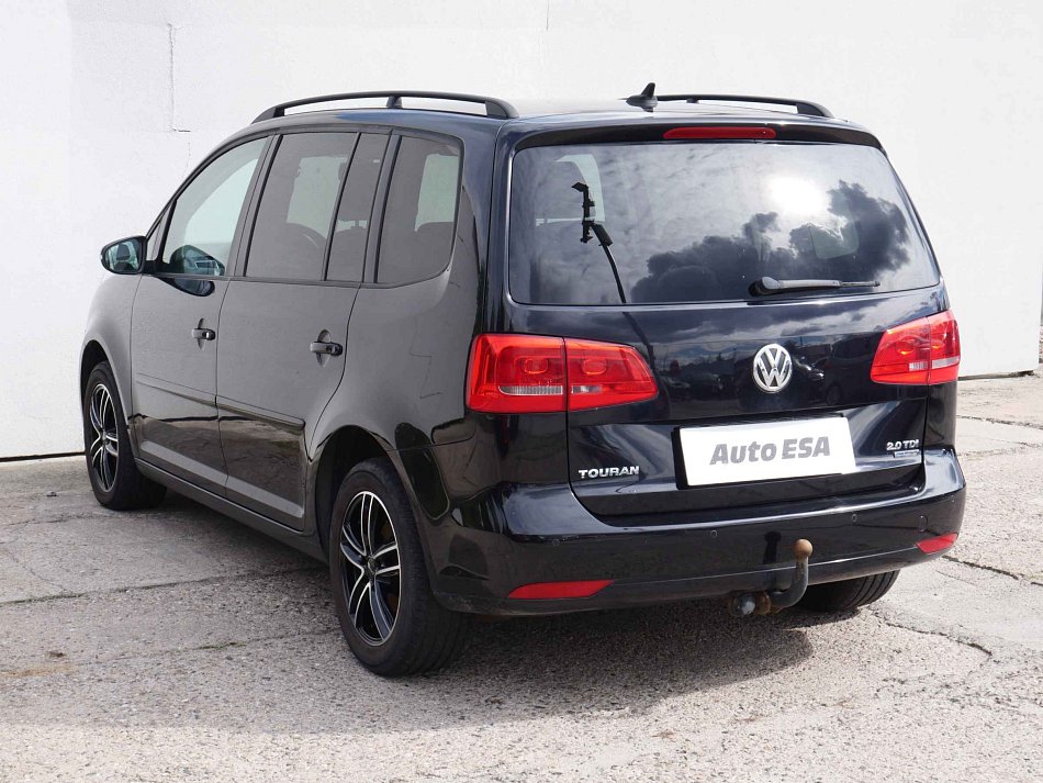 Volkswagen Touran 2.0 TDi 
