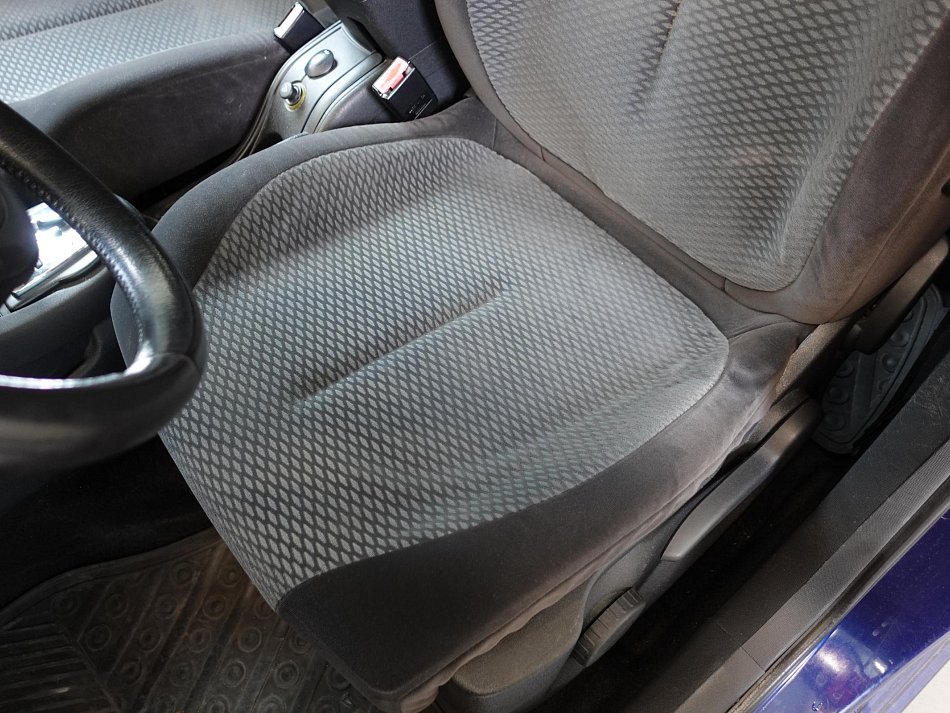Citroën C4 1.6i 