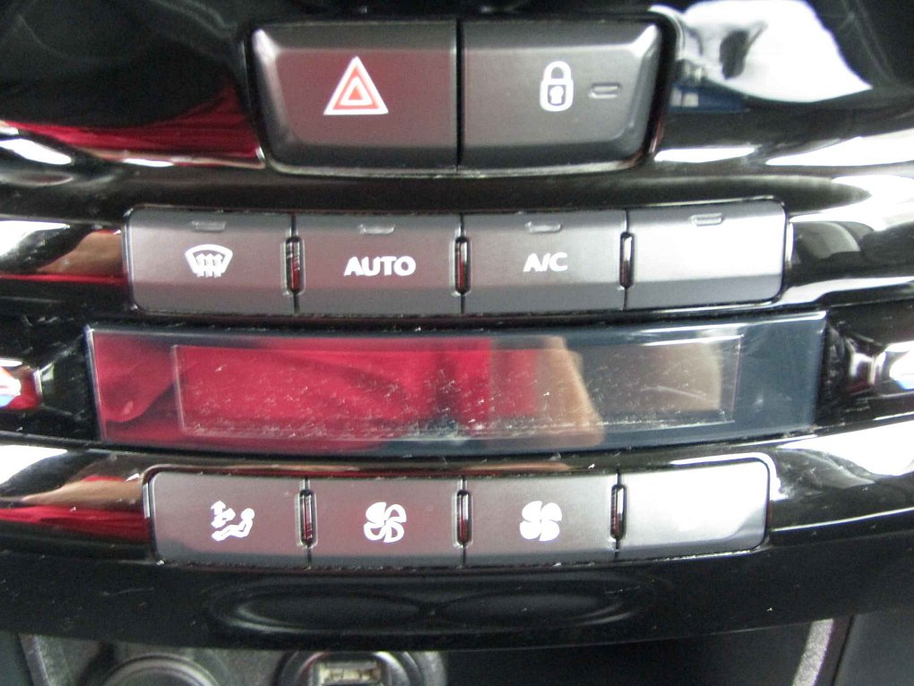 Peugeot 2008 1.2 VTi 