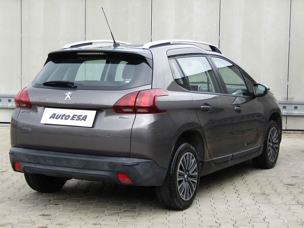 Peugeot 2008 1.2 VTi 