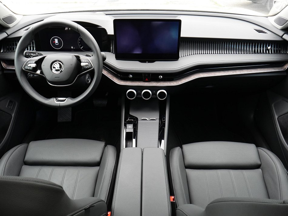 Škoda Superb IV 2.0 TDi L&K 4x4