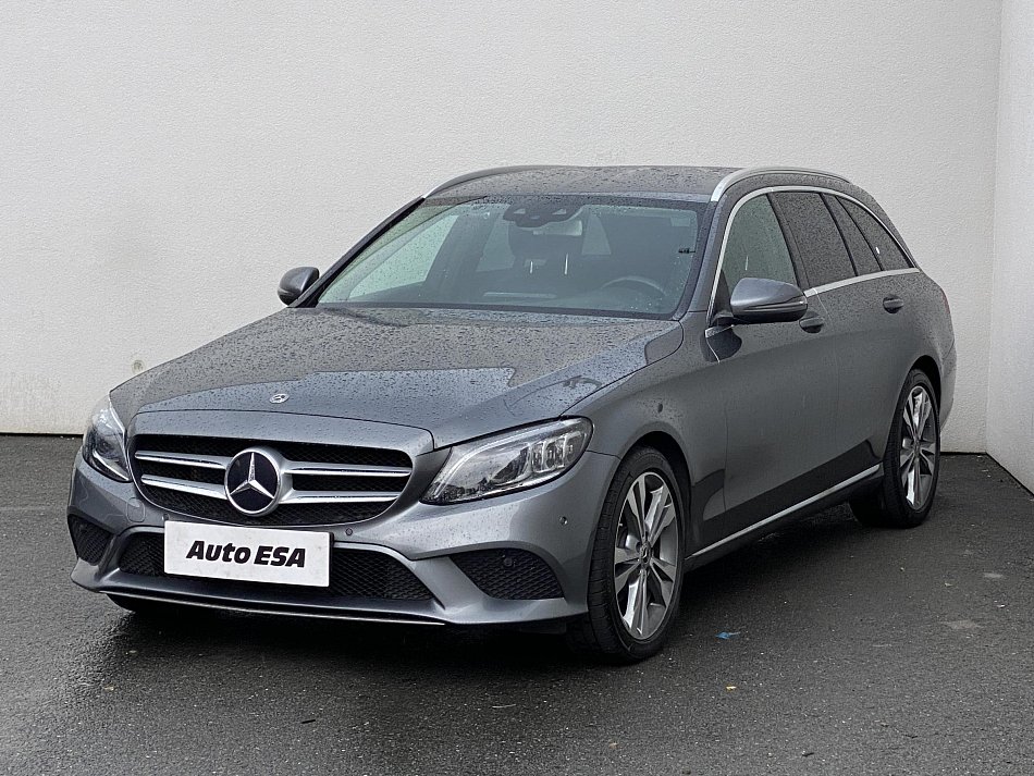 Mercedes-Benz Třída C 2.0CDi  C220
