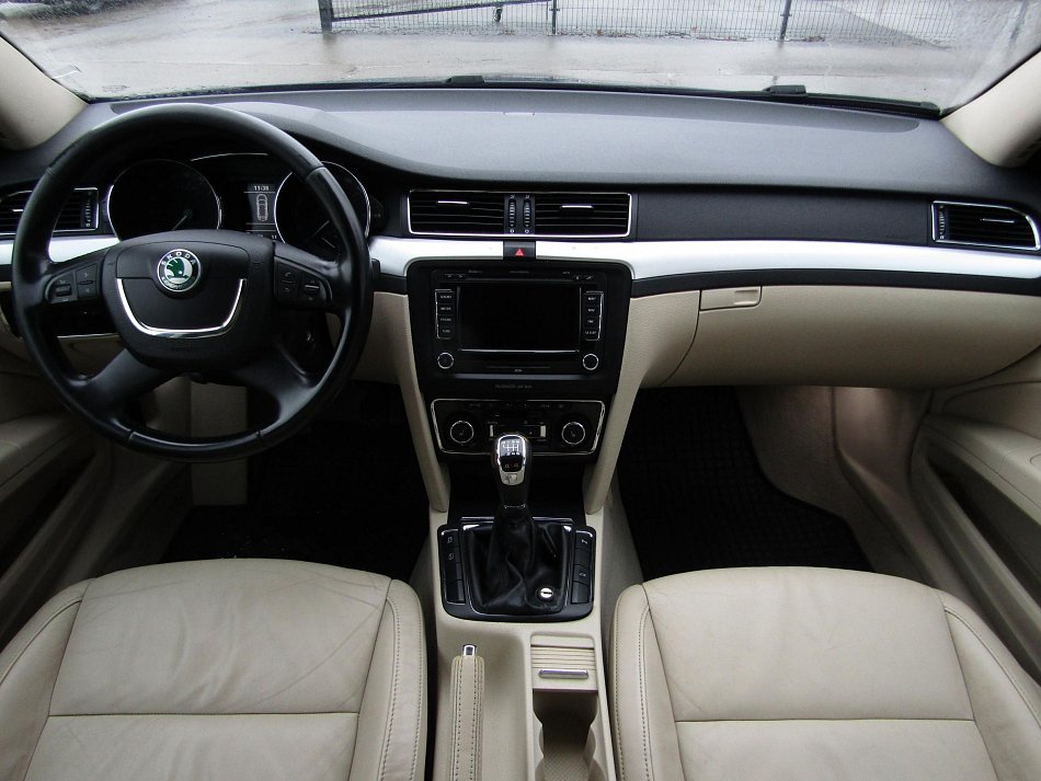 Škoda Superb II 2.0 TDi Elegance